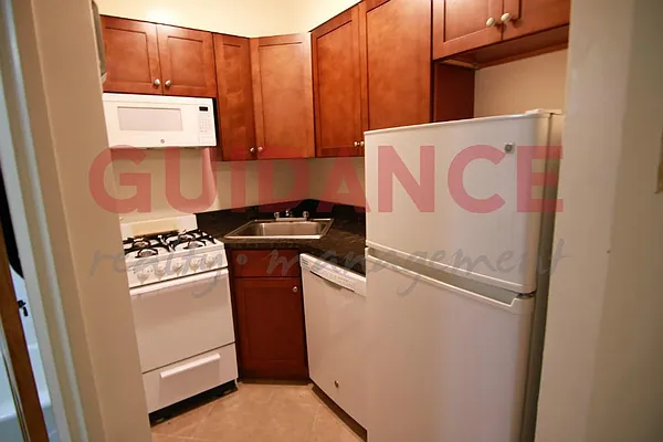 Rented by Guidance Realty Corp. | media 11