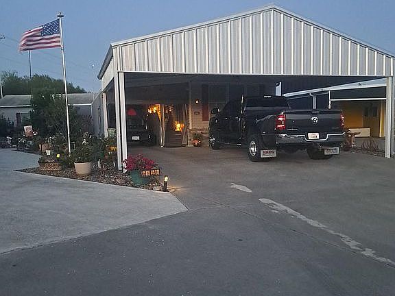 2nd image of 2516 E Bogey Dr