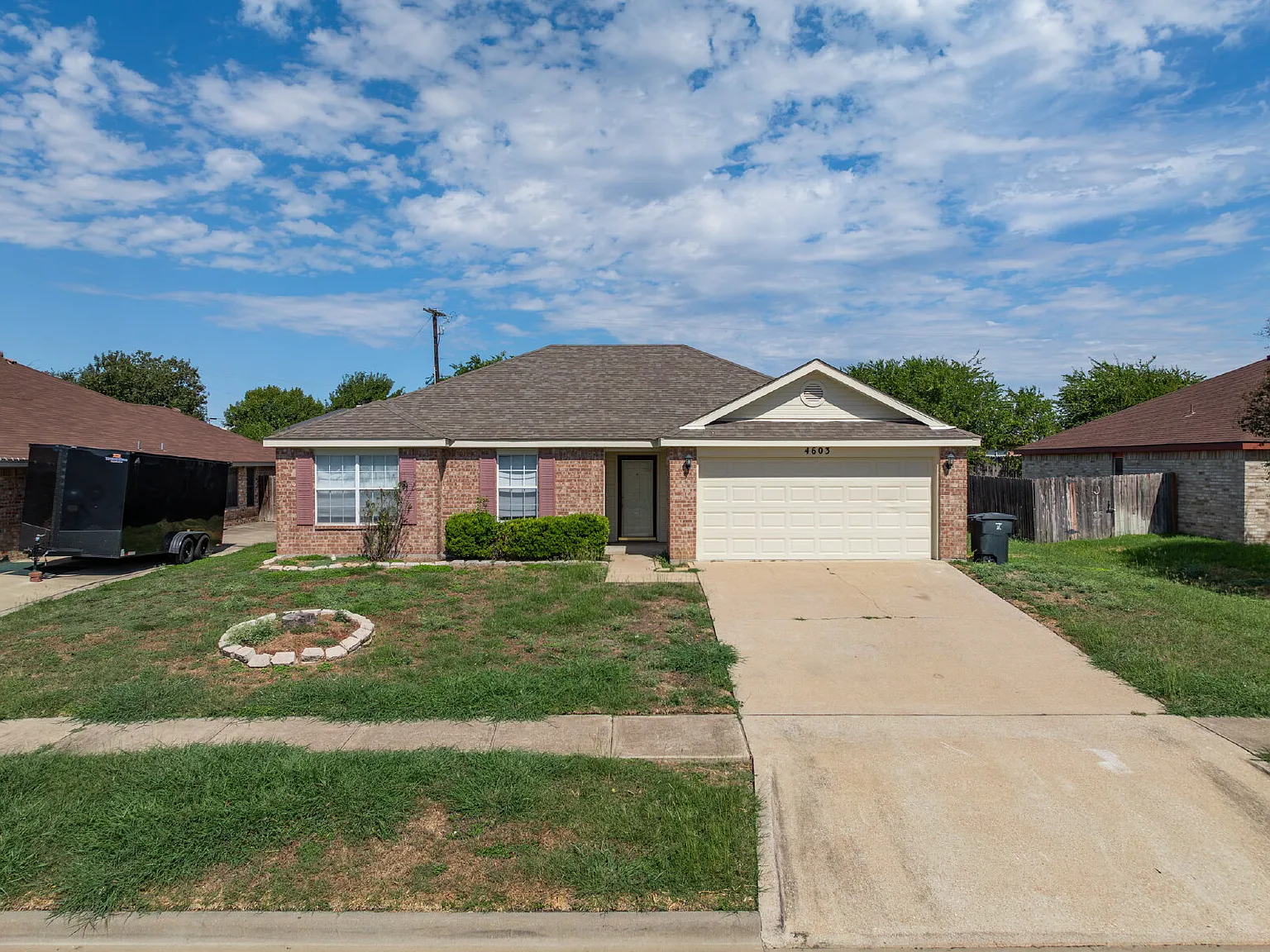 3 bed, 2.0 bath, 1559 sqft, $1,500 — Photo 3