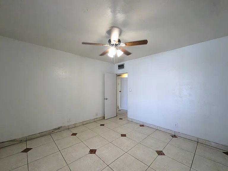 1314 W Whitton Ave #1 — Photo 20