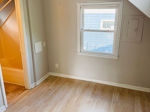 3rd image of 4108 Media St #B