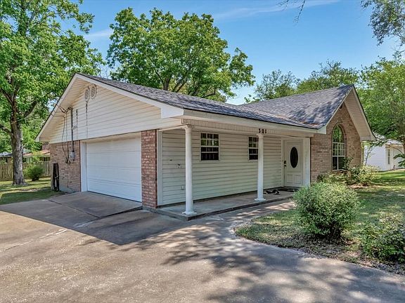 2nd image of 301 Fuller Springs Dr