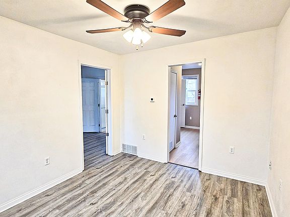 5th image of 1305 Bond Ave