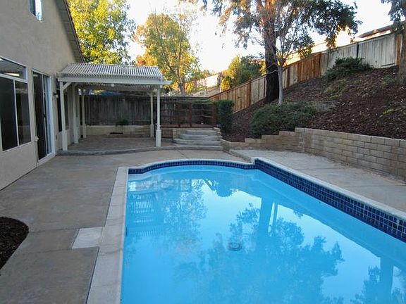 3rd image of 39414 Calistoga Dr