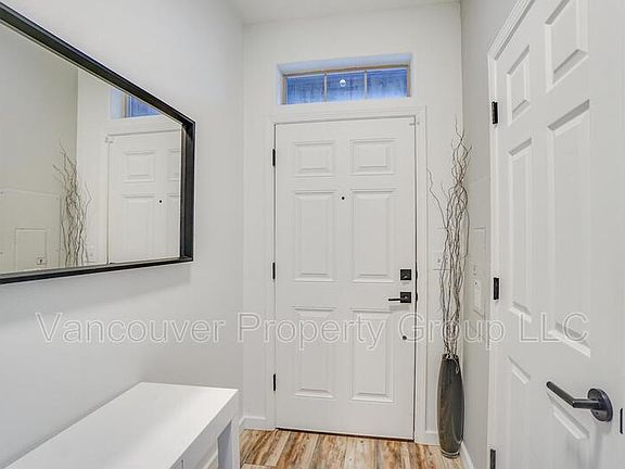 3rd image of 1529 NE 87th Way