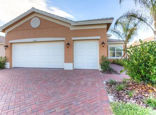 16127 Cedar Key Dr, Wimauma, FL 33598
