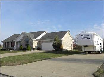 1st image of 225 Elliott Ct