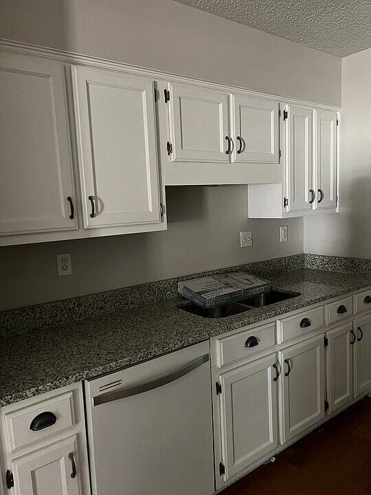 2nd image of 1574 Beaver Trail Dr #1