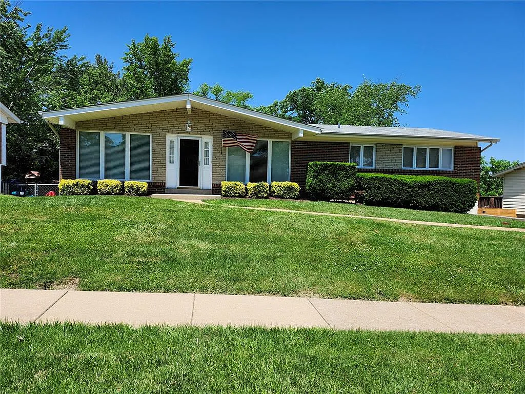 4607 Bridlewood Ter photo 1