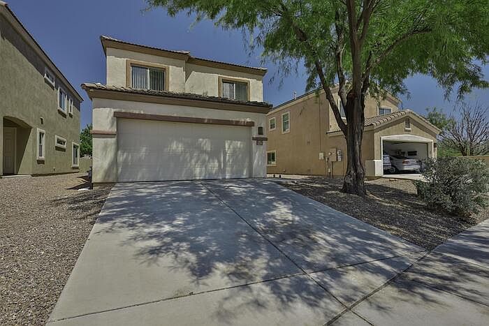 1st image of 327 E Calle Puente Azul