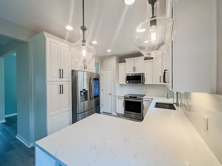 122 Peoria Blvd — Photo 5