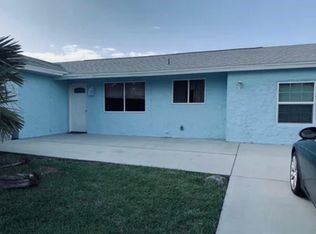 190 NW Abalone Rd Road NW, Palm Bay, FL 32907