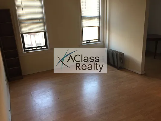 Rented by A Class Realty International | media 27