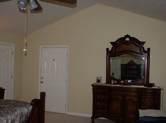 3rd image of 2057 Lee Road 279