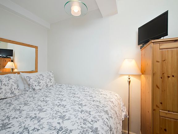 3rd image of 350 W 57th St APT 9C