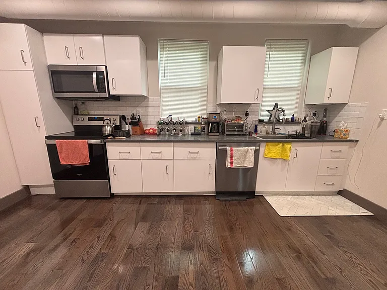 4927 Broad St #2 — Photo 3