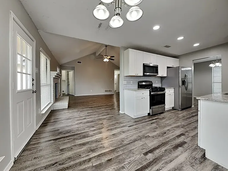 7701 Seascape Dr — Photo 5