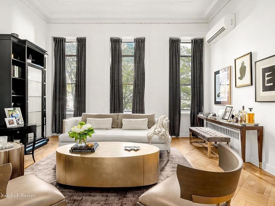 1st image of 32 W 40th St APT 2n