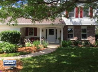 829 Meadowbrook Dr, Green Bay, WI 54313