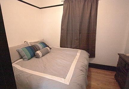 2nd image of 2021 W Shakespeare Ave #1FRR