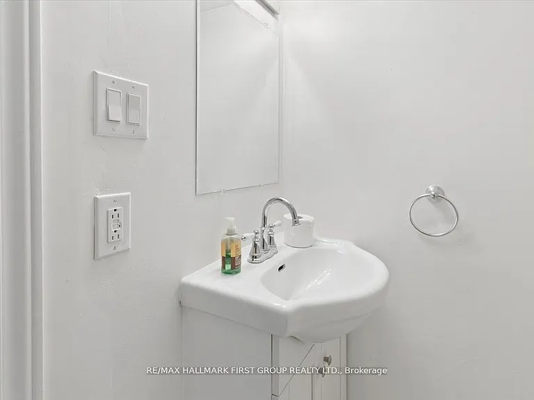46 Tulloch Dr #BASEMENT — Photo 15