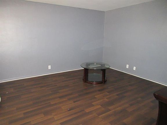 4th image of 111 NE 6th Ave #111
