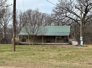 19112 Jackson Rd, Gentry, AR 72734