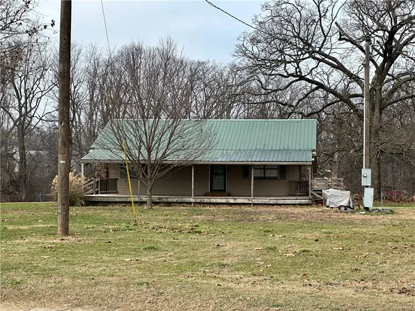 19112 Jackson Rd, Gentry, AR 72734