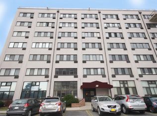 10 Bay Street Lndg APT 6I, Staten Island, NY 10301