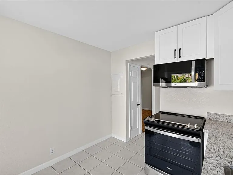 5136 68th St N #C — Photo 11