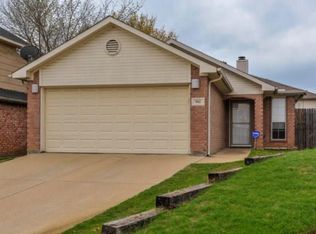 862 Arbor Hill Ct, Fort Worth, TX 76120