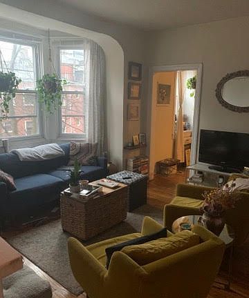 3rd image of 834 Pine St Unit 3D