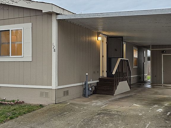 3rd image of 633 E Archwood Dr Unit 128