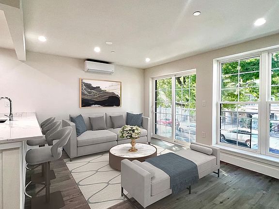2nd image of 2531 27th St #3F