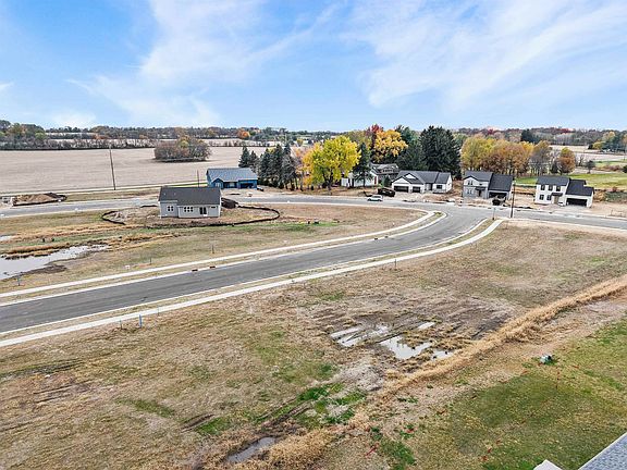 5th image of 350 Wild Rose Way