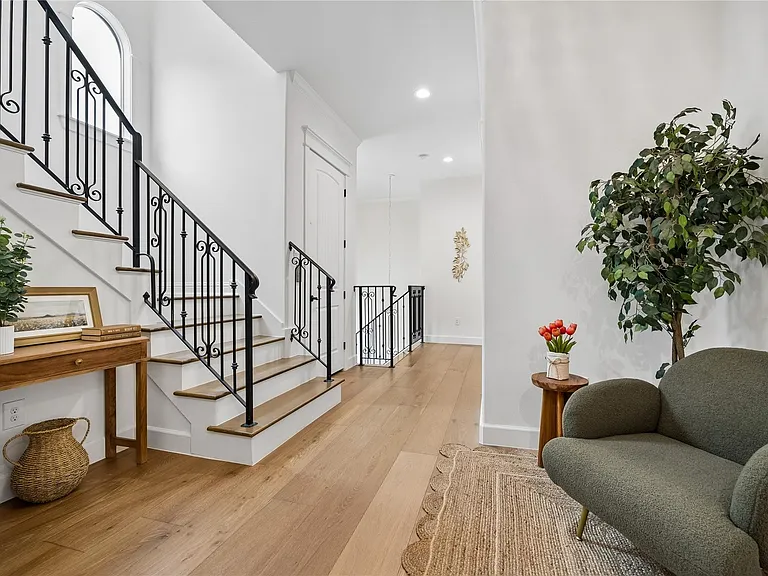 2031 Sheridan St #A — Photo 21