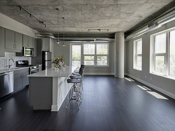 2nd image of 600 S Lasalle St #824