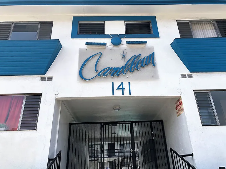 Caribbean Normandie Apartments — Photo 29
