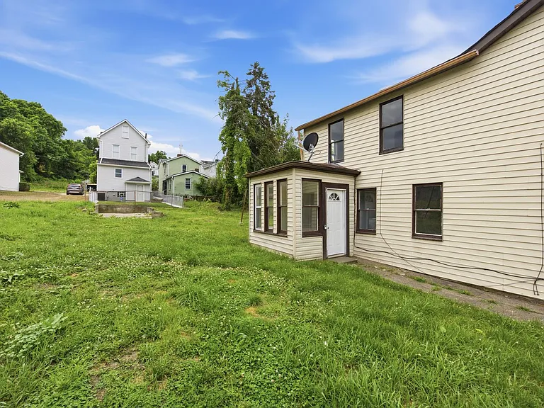 2906 Chester St — Photo 16