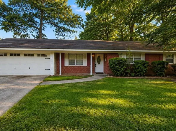 241 Etheridge Dr, Crossett, AR 71635