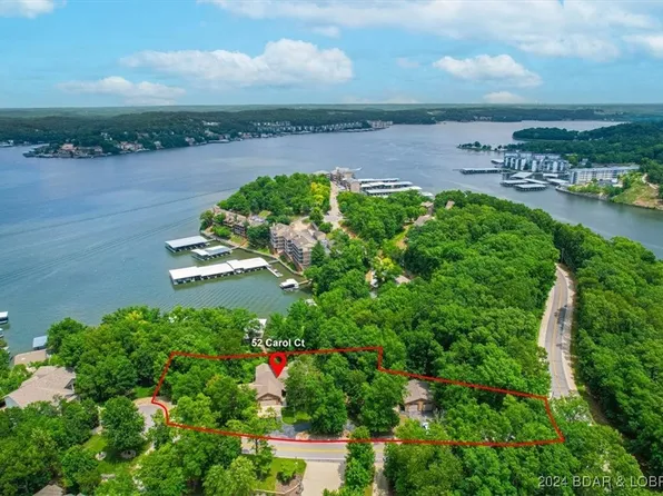 52 Carol Ct, Lake Ozark, MO 65049