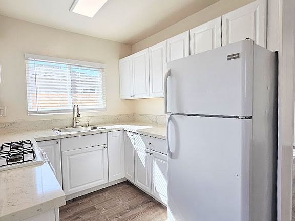 3rd image of 4344 Ohio St APT 1