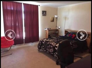 2494 Alpha Ct E, Dekalb, IL 60115