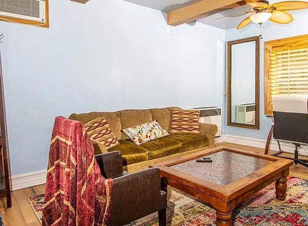 2 bed, 1250 sqft, $2,250 — Photo 3
