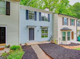 1096 Huntington Trce SE, Smyrna, GA 30082