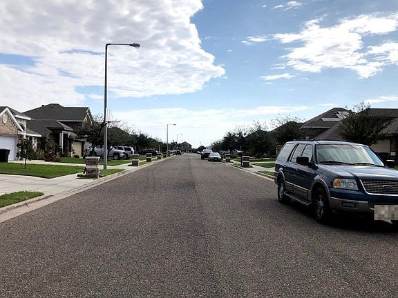 4th image of 4608 Pelican Ave