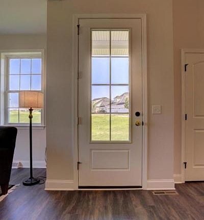 5th image of 118 Maguire Ct