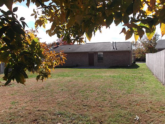 5th image of 6112 NW Bill Murray Ln