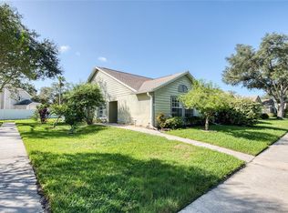 2366 Bentley Dr, Palm Harbor, FL 34684
