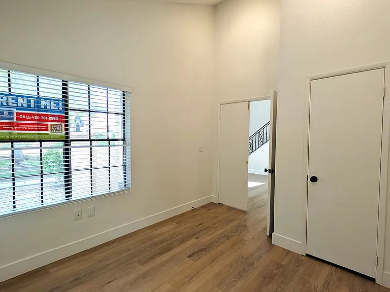 602 N May St #67 — Photo 17